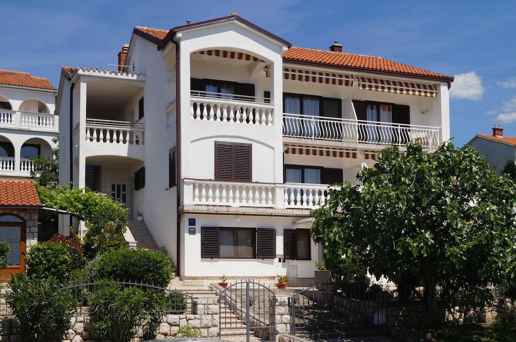 Apartments Lina Novi Vinodolski Exteriér fotografie