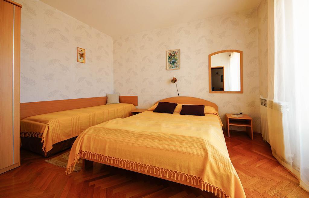 Apartments Lina Novi Vinodolski Pokoj fotografie